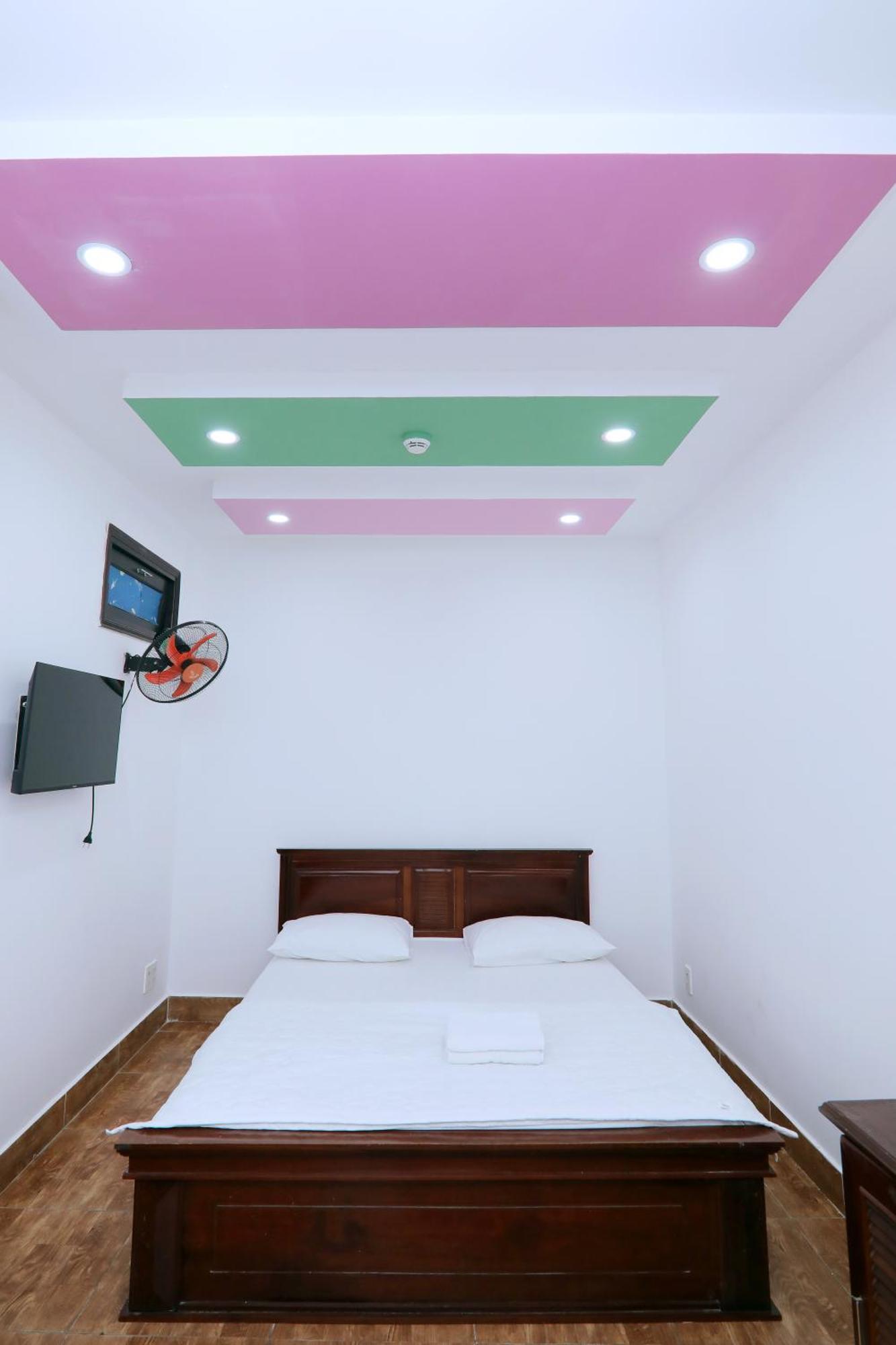 Khach San Sao Mai Xanh - Sao Mai Xanh Hotel โฮจิมินห์ซิตี้ ภายนอก รูปภาพ